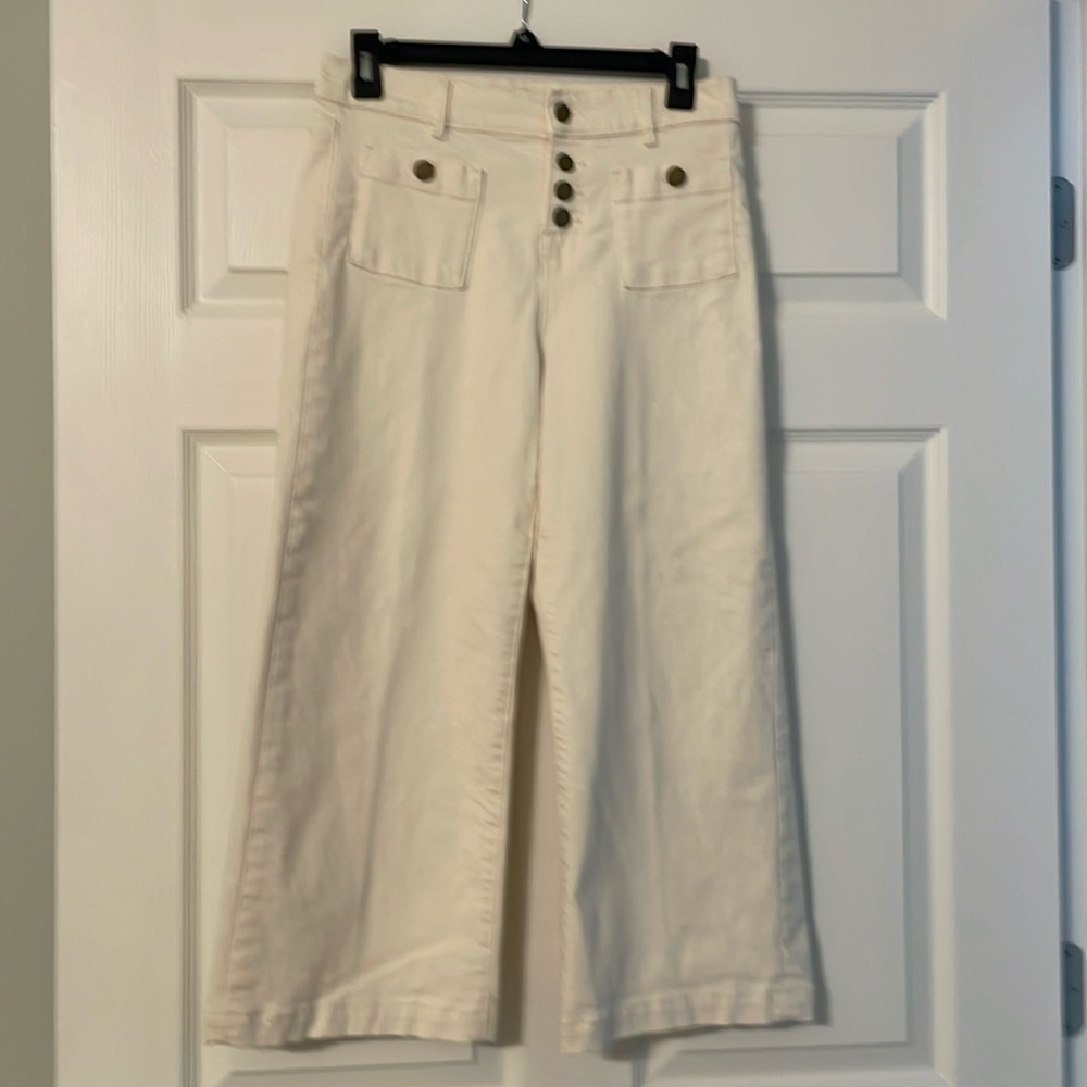 Ann Taylor Factory ivory wide leg crop denim pants.
